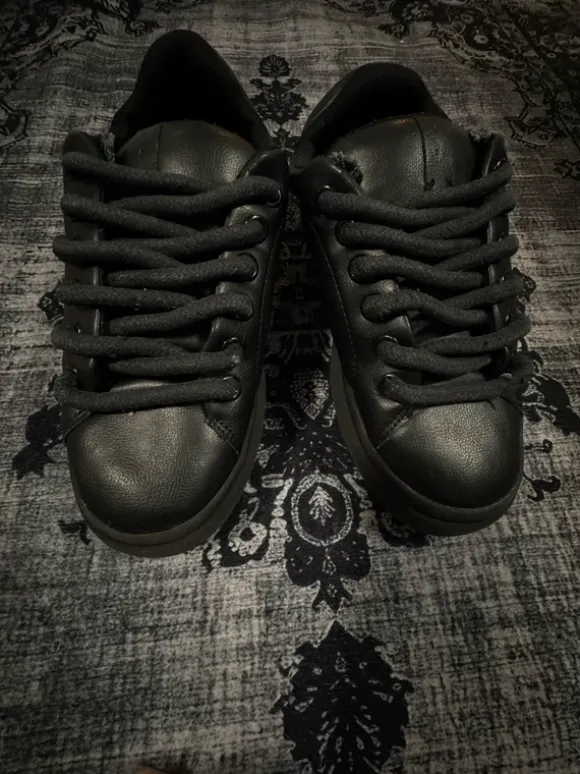 🖤 Bershka Chunky Sneaker – Größe 42