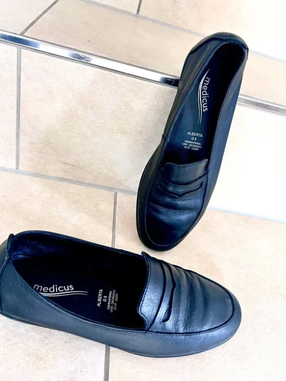 🖤 Medicus Leder-Loafer / Slipper – Gr. 38 (US 7) 🖤