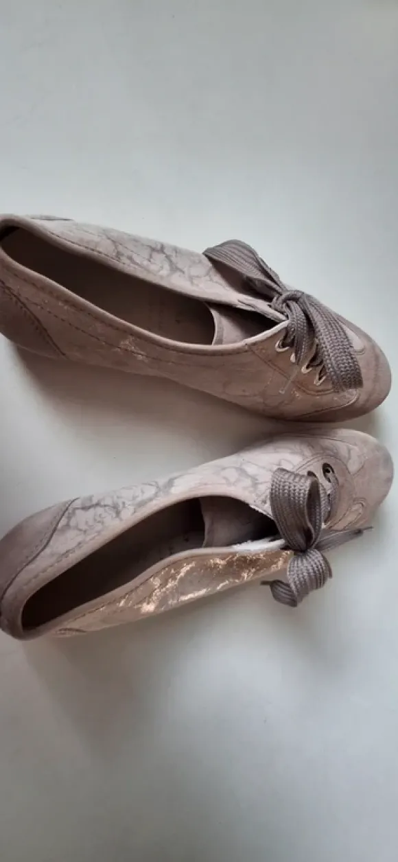 2 Paar Schuhe Gr.4,5 v. Semler und Jenny.