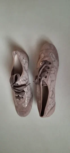 2 Paar Schuhe Gr.4,5 v. Semler und Jenny.