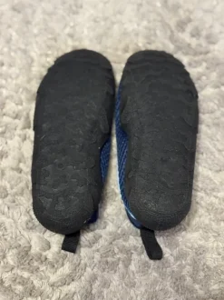 🌊 Sterntaler Schwimmschuhe / Badeschuhe Gr. 25/26 💙