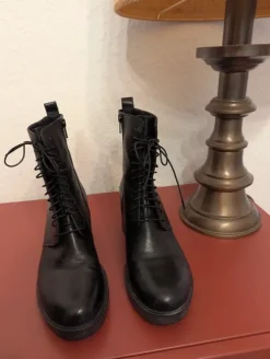 🖤 Vegabond Stiefelette 'Tilda'