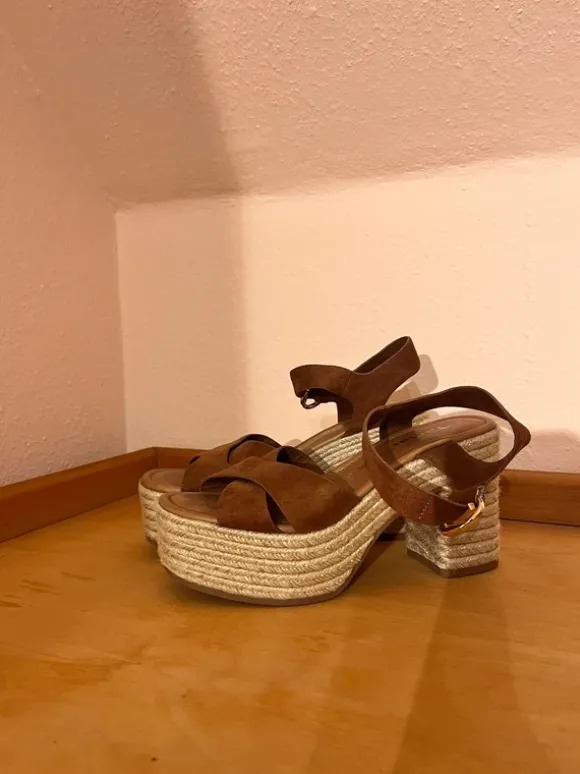 Absatz Sandalen