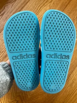 Adidas Adiletten Schlappen Badeschlappen Gr.31