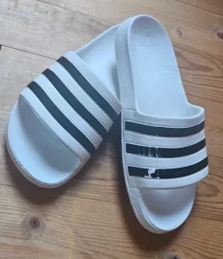 Adidas Badelatschen