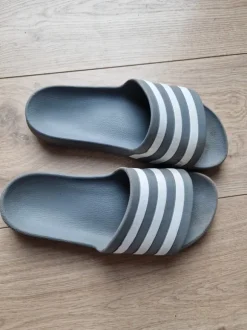 Adidas Badeschuhe