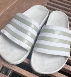 Adidas badslippers maat 39!!