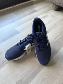 Adidas Cloudfoam