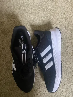 Adidas Cloudfoam Neu