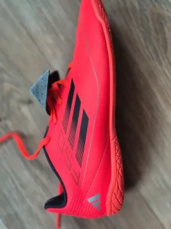 Adidas Hallenturnschuhe