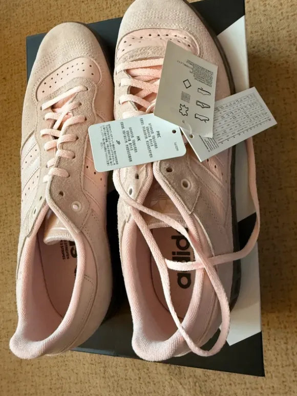adidas Handball Top im Colorway "Icey Pink"