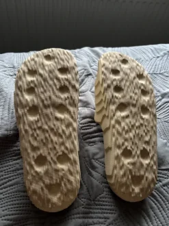 Adidas Island Club Adilette size 9UK 43EU