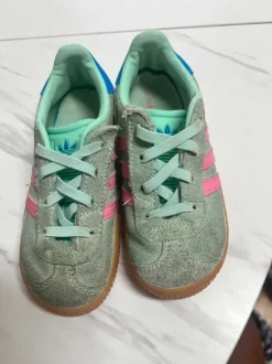 Adidas Mädchen Schuhe