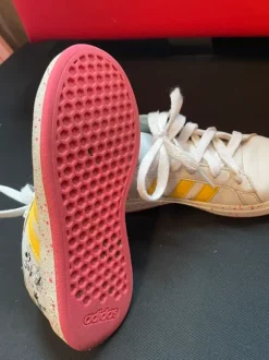 Adidas Mickey Mouse / Mini Mouse Schuhe Gr 30