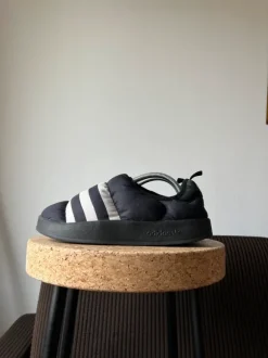 Adidas Puffylette 43