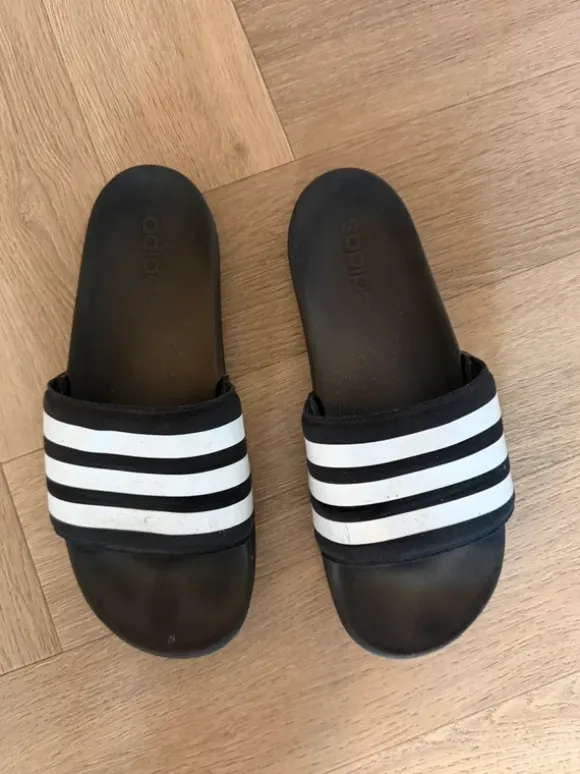Adidas slippers