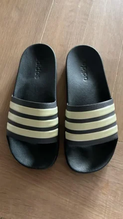 Adidas slippers