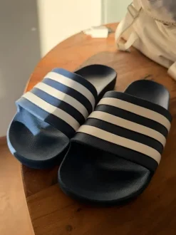 Adidas slippers maat 44,5 (nieuw)
