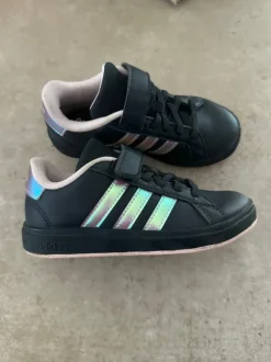 Adidas Sneaker