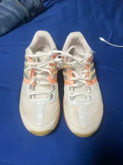Adidas Sneaker