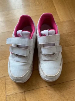 Adidas sneaker