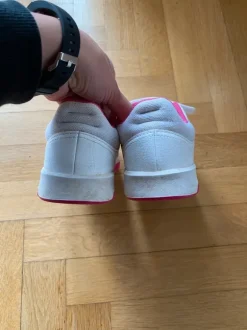Adidas sneaker