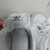 Adidas Sneaker
