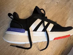 Adidas Sneaker