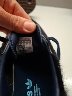 Adidas Sneaker