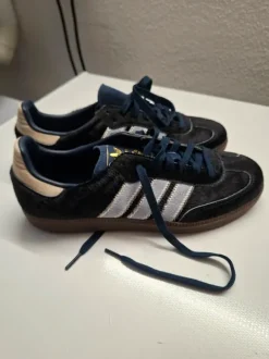 Adidas Sneaker