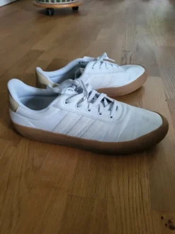 Adidas Sneaker