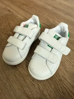 Adidas Sneaker, Stan Smith, Größe 22