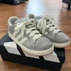 Adidas Sneaker Turnschuhe grau/weiss Gr: 33 1/2