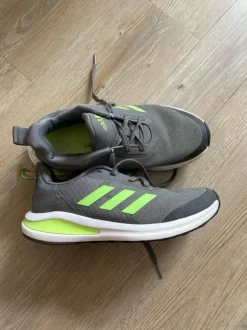 Adidas Sportschuhe Kinder Gr. 36 3,5