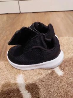 Adidas Turnschuhe / Laufschuhe super leicht / Cloudfoam