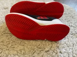 Adidas Turnschule *33*