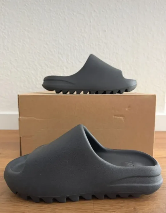 Adidas Yeezy Slides
