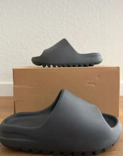 Adidas Yeezy Slides