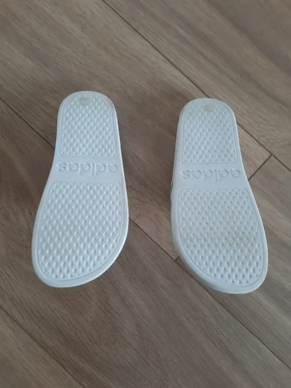 Adidas-Adiletten