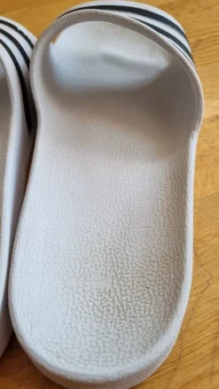 Adilette