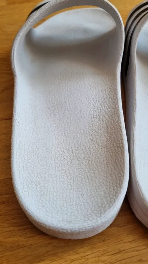 Adilette