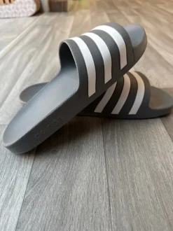 Adilette