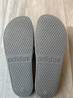 Adilette