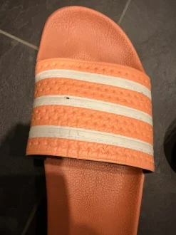 Adilette in salmon pink 46