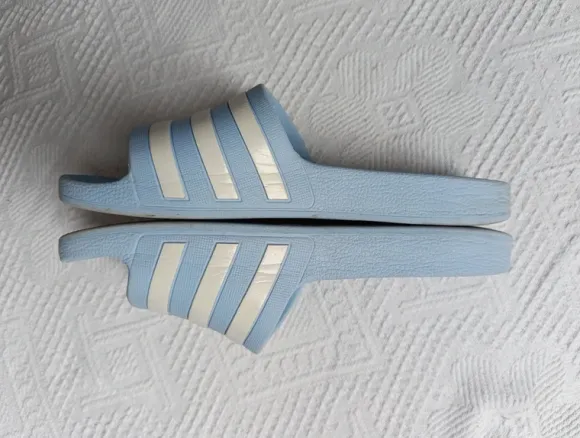 Adiletten Babyblau Gr. 40
