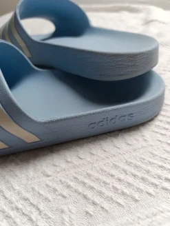 Adiletten Babyblau Gr. 40