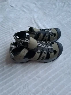 Adventuridge sandals man size 43
