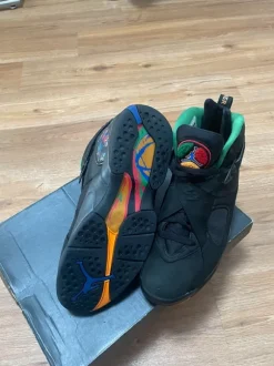 Air Jordan 8 Retro “Black/Green”