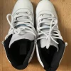 Air Jordan 11er Retro Legend Blue