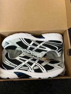 Asics 1130 Classic Black White